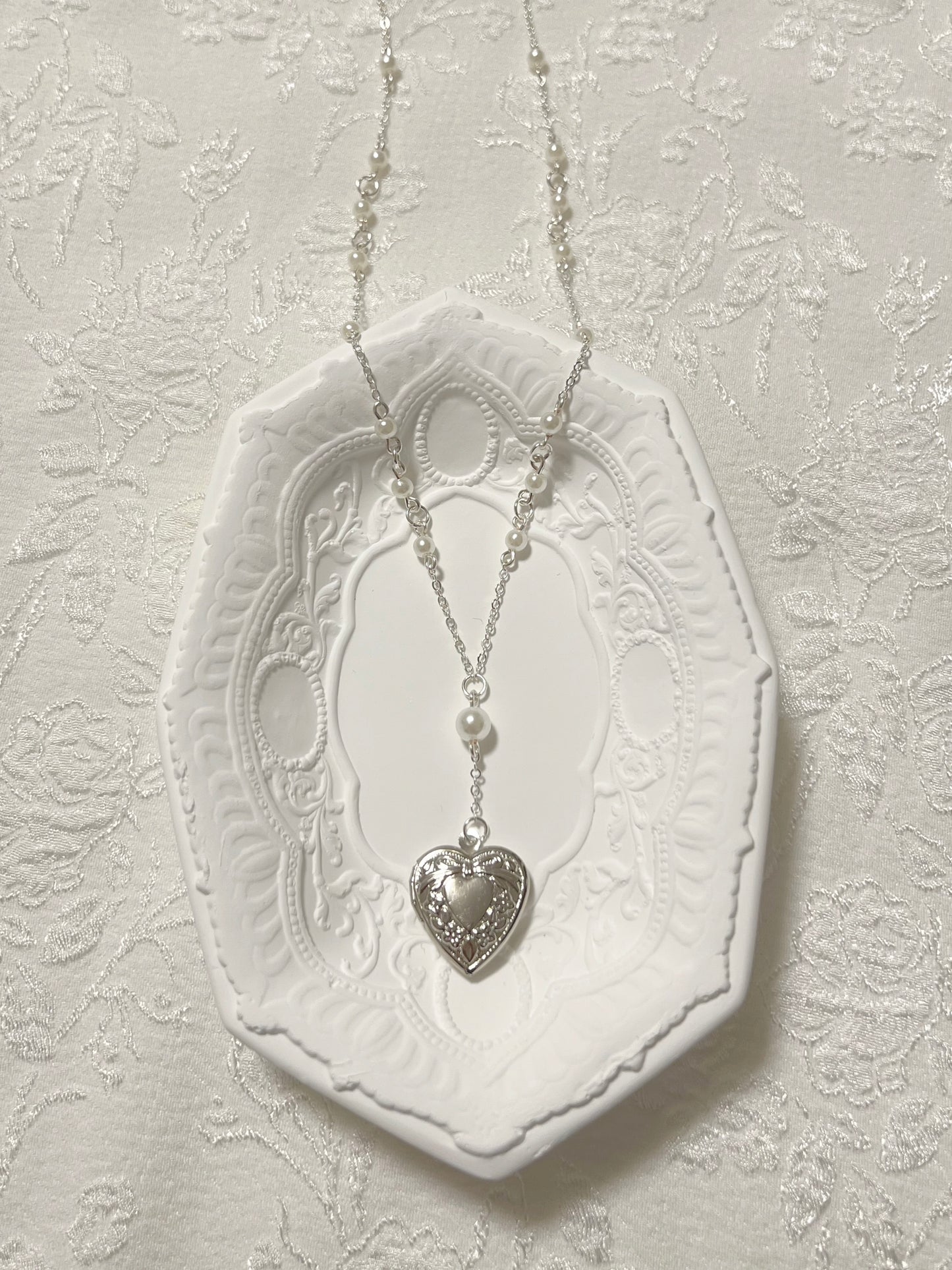 Locket Necklace Set