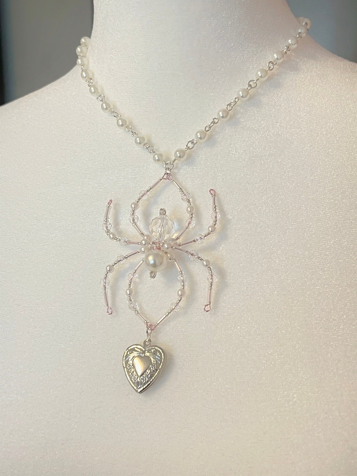 Arachnea Pearl Locket | Pinkwire