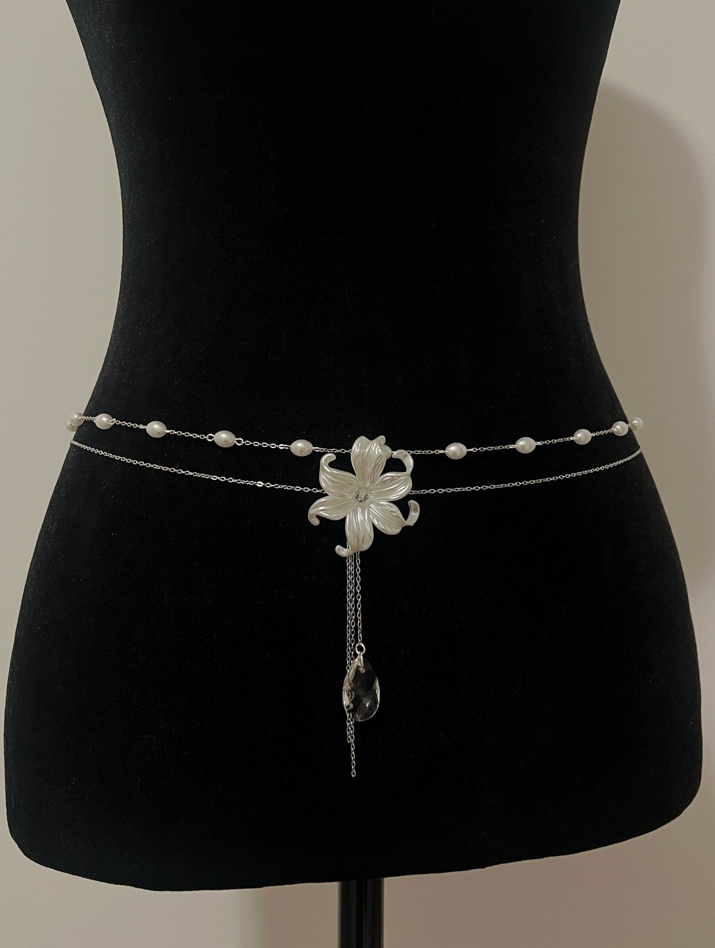 Magnolia x “Full Bloom” Iris Waist Chain Set