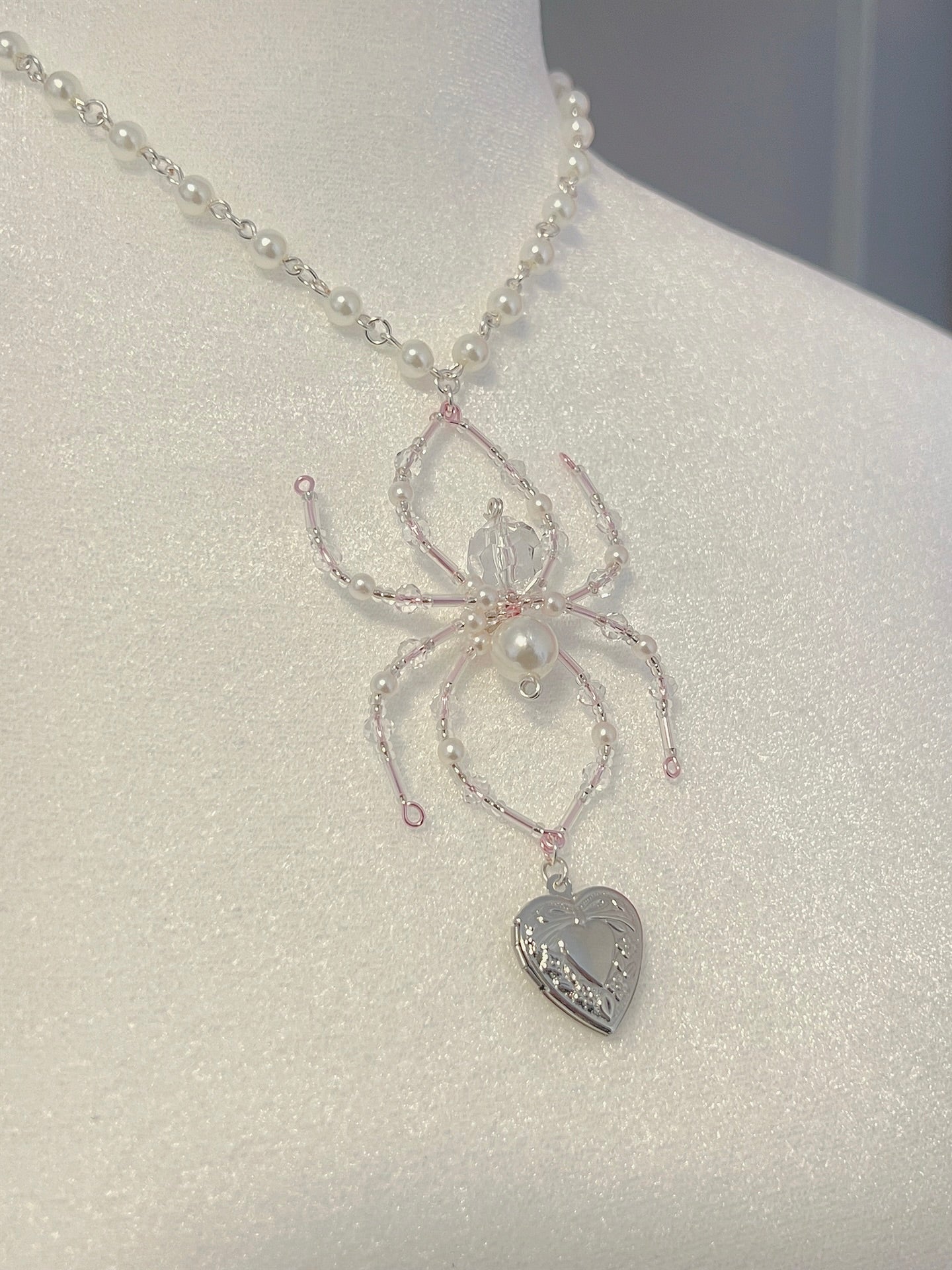 Arachnea Pearl Locket | Pinkwire