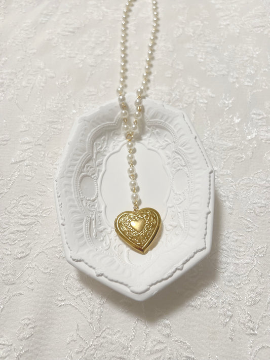 Large Pearl Locket