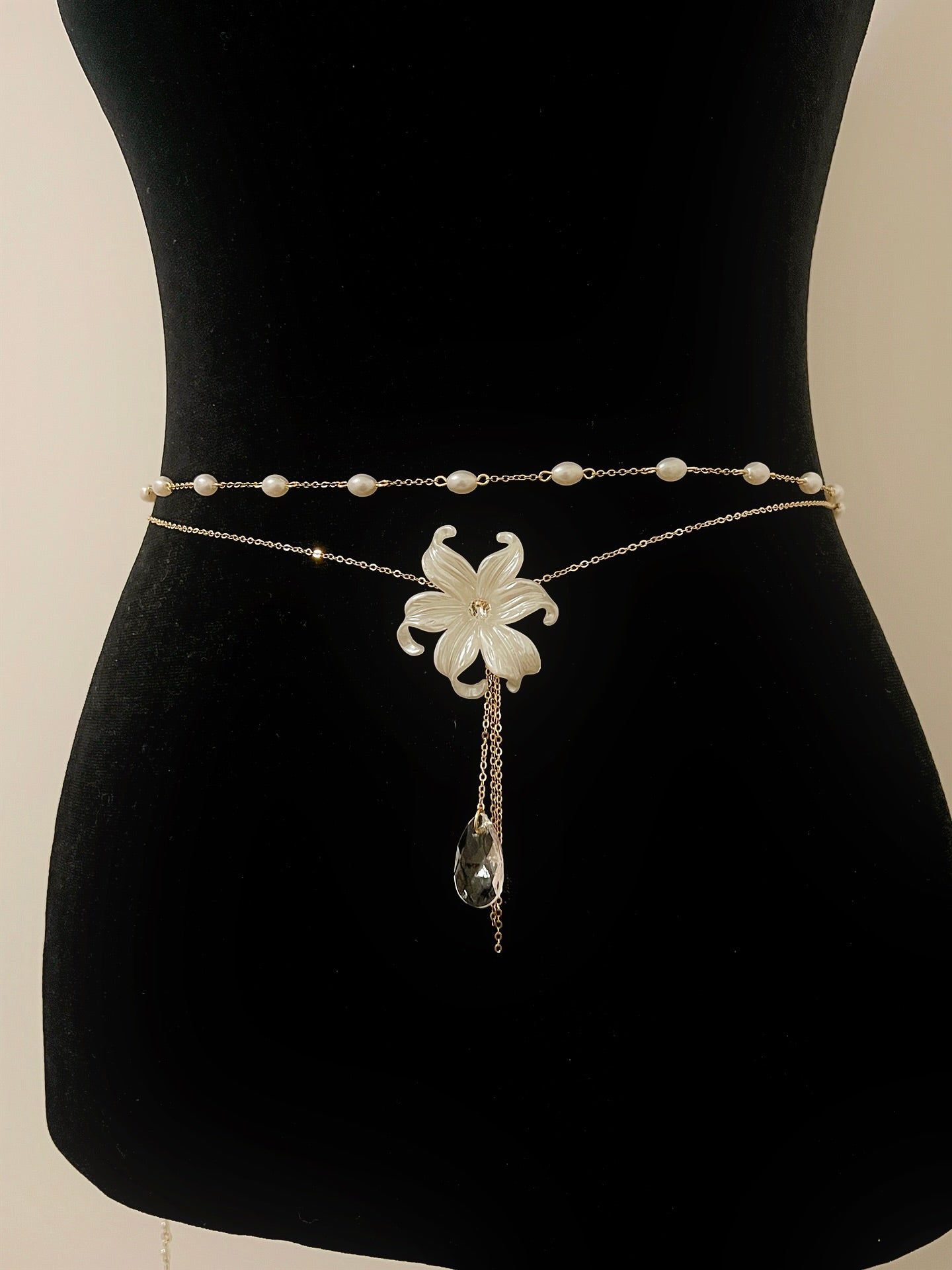 Magnolia x Iris Waist Chain Set