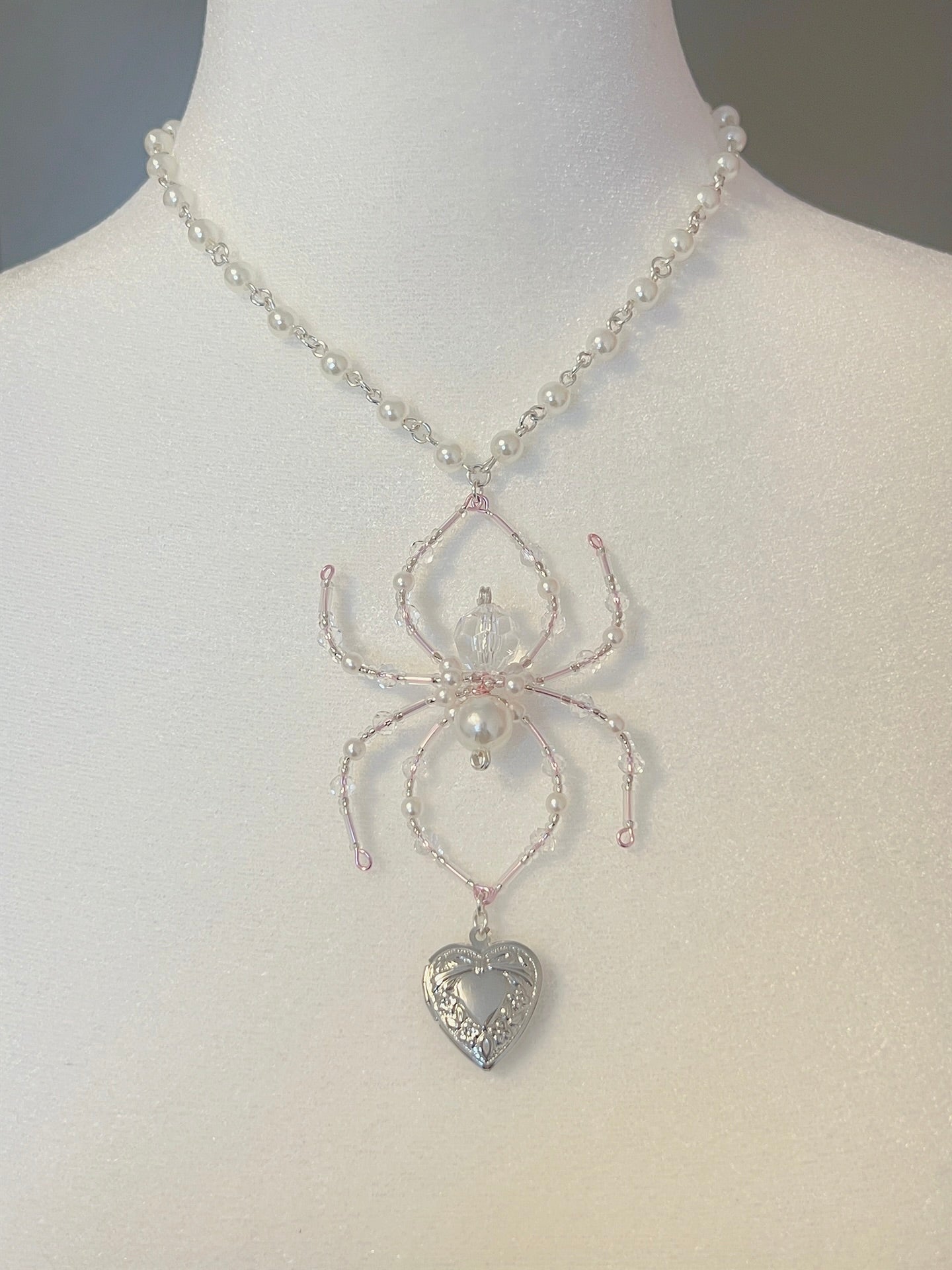 Arachnea Pearl Locket | Pinkwire