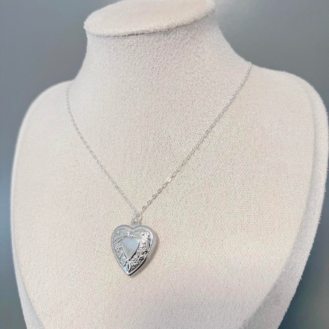 Classic + Blurry Locket Set