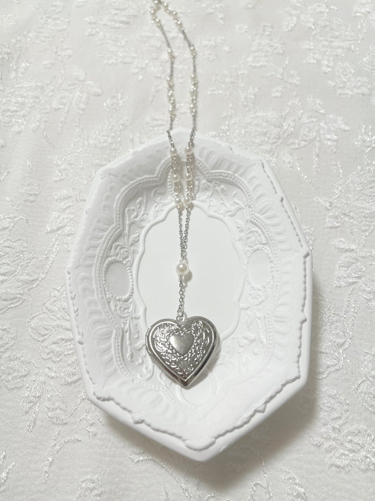 Large Blurry Pearl Locket