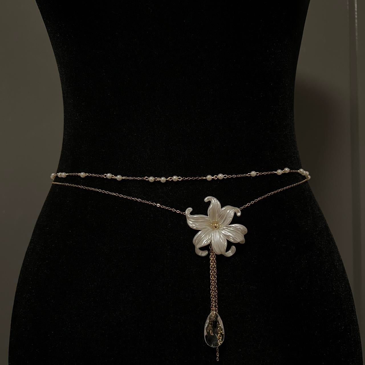 The “Full Bloom” x Seraphina Waist Chain Set